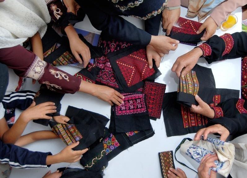 Embroidery as an intangible heritage. A Palestinian story